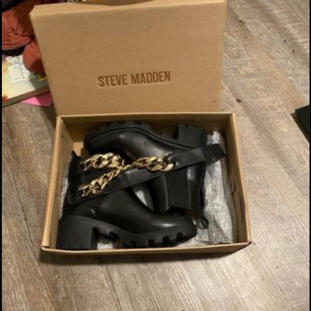 Steve Madden boots
